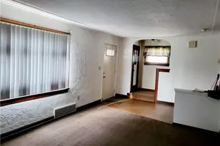 1059 W 14th St, Lorain, OH 44052 - Photo 8