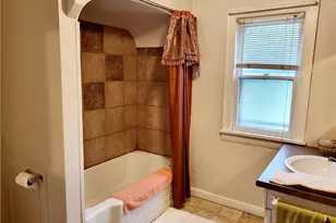 1059 W 14th St, Lorain, OH 44052 - Photo 18