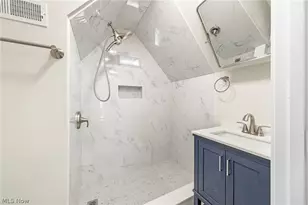 2165 W 95th St, Loveland, OH 44102 - Photo 32