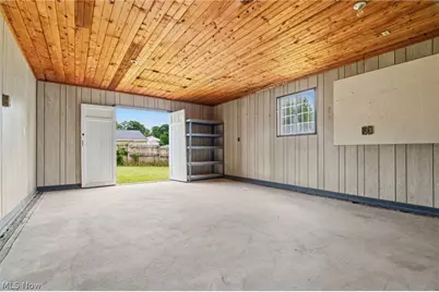 2457 Cathy Drive NE, Canton, OH 44705 - Photo 24