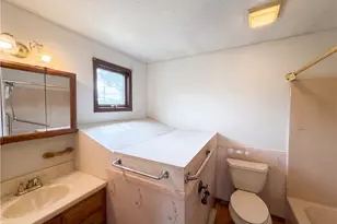 1015 Kingsway Dr, Lorain, OH 44052 - Photo 12