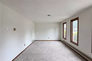 1015 Kingsway Dr, Lorain, OH 44052 - Photo 10