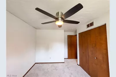 1015 Kingsway Drive, Lorain, OH 44052 - Photo 4