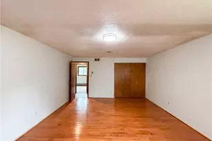 1015 Kingsway Dr, Lorain, OH 44052 - Photo 16