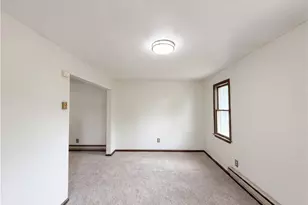 1015 Kingsway Dr, Lorain, OH 44052 - Photo 14