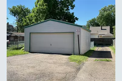 2704 8th Street NW, Canton, OH 44708 - Photo 4