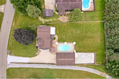 960 Karla Drive, Green, OH 44216 - Photo 4