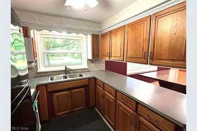 1961 Killian Road, Akron, OH 44312 - Photo 8