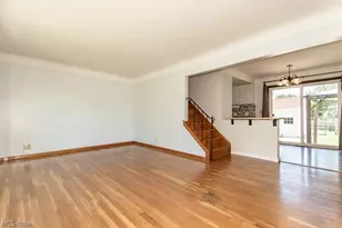 721 Pendley Rd, Willowick, OH 44095 - Photo 8