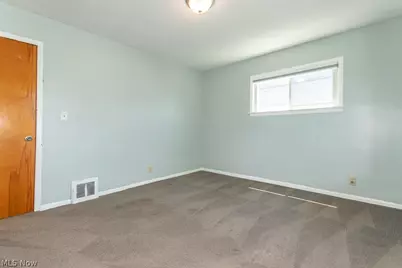 721 Pendley Road, Willowick, OH 44095 - Photo 22