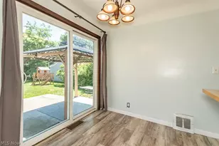721 Pendley Rd, Willowick, OH 44095 - Photo 14