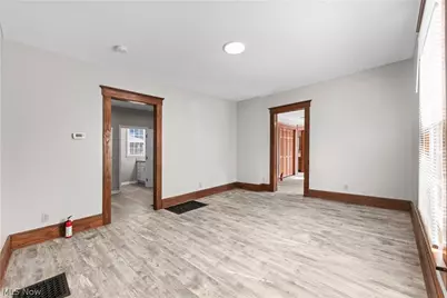 690 Upson Street, Akron, OH 44305 - Photo 12