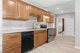690 Upson St, Akron, OH 44305 - Photo 24
