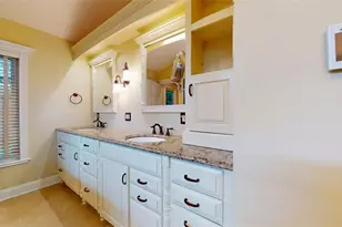 4705 Grand Central Ave, Vienna, WV 26105 - Photo 22