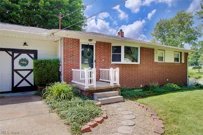 6787 Glenmere Avenue NE, Canton, OH 44721 - Photo 2