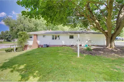 6787 Glenmere Avenue NE, Canton, OH 44721 - Photo 12
