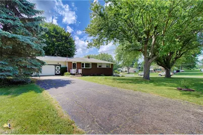 6787 Glenmere Avenue NE, Canton, OH 44721 - Photo 4