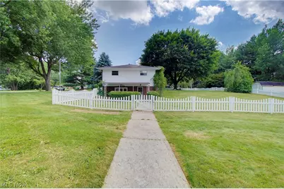 6787 Glenmere Avenue NE, Canton, OH 44721 - Photo 8