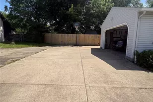 110 Habant Dr, Amherst, OH 44001 - Photo 30