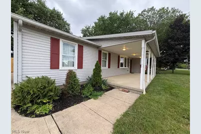 110 Habant Drive, Amherst, OH 44001 - Photo 4