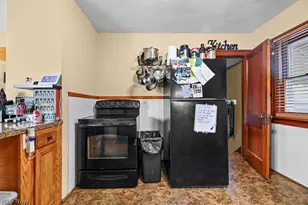 6210 Alber Ave, Parma, OH 44129 - Photo 12