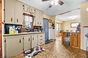 6210 Alber Ave, Parma, OH 44129 - Photo 14