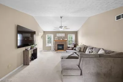 6514 Candlestick Avenue NE, Canton, OH 44721 - Photo 4