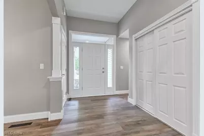 1467 Golden Lane, Grandview Heights, OH 44147 - Photo 4