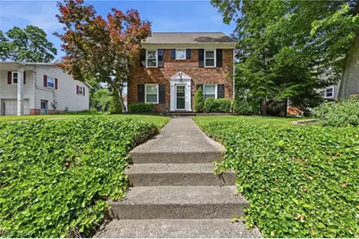 217 Cordelia Street SW, North Canton, OH 44720 - Photo 2