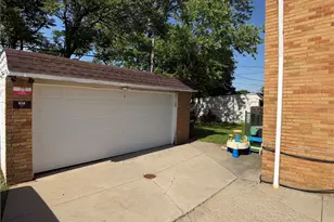3200 Snow Rd, Parma, OH 44134 - Photo 6
