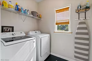 10689 Cleveland Ave NW, Uniontown, OH 44685 - Photo 34