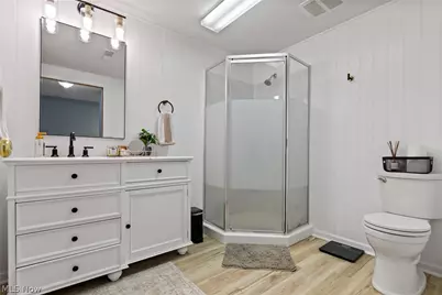 10689 Cleveland Avenue NW, Uniontown, OH 44685 - Photo 32