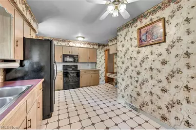 295 Hillsdale Circle, Wadsworth, OH 44281 - Photo 6