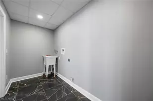 253 Aqua Blvd, Coventry, OH 44319 - Photo 32
