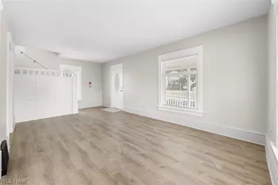 1053 Wyley Avenue, Akron, OH 44306 - Photo 6