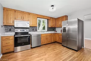 1055 Gentry Dr, Medina, OH 44256 - Photo 4
