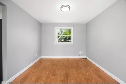 1055 Gentry Drive, Medina, OH 44256 - Photo 8