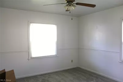 2580 E 37th Street, Lorain, OH 44055 - Photo 20