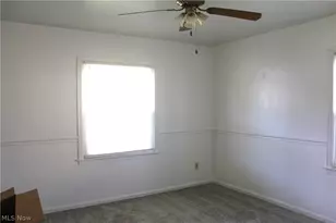 2580 E 37th St, Lorain, OH 44055 - Photo 20