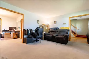 6246 Marelis Ave NE, Canton, OH 44721 - Photo 4