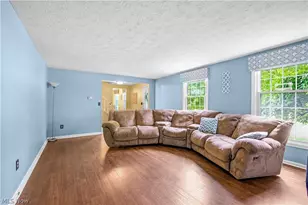 4583 Wildflower Dr, Uniontown, OH 44720 - Photo 6