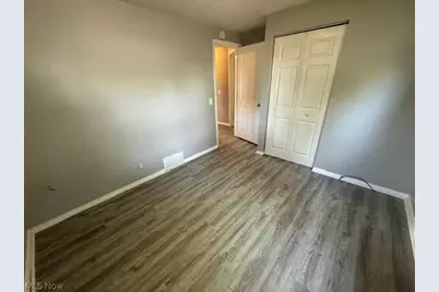 2646 Harmont Avenue NE, Canton, OH 44705 - Photo 6