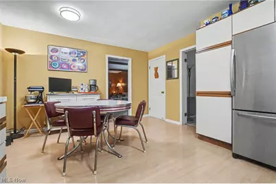 553 N Briarcliff Drive, Canfield, OH 44406 - Photo 8