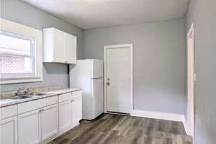 864 10th St NE, Massillon, OH 44646 - Photo 6