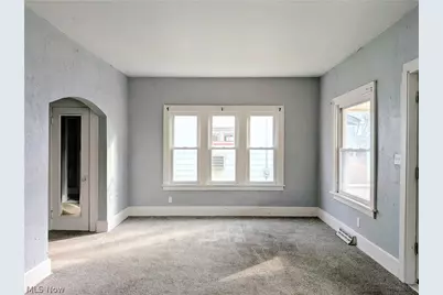 864 10th Street NE, Massillon, OH 44646 - Photo 4
