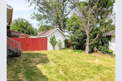 864 10th Street NE, Massillon, OH 44646 - Photo 18