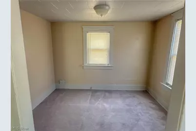 1275 Sawyer Avenue, Akron, OH 44310 - Photo 8