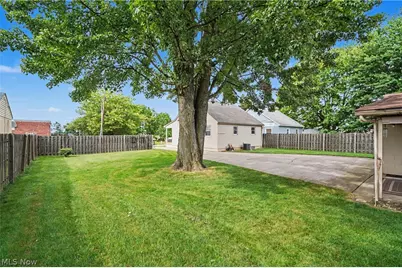 638 Brandon Avenue, Struthers, OH 44471 - Photo 28