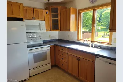 3779 S Hametown Road, Norton, OH 44203 - Photo 8