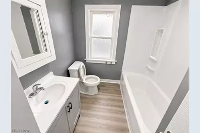 908 Work Drive, Akron, OH 44320 - Photo 6